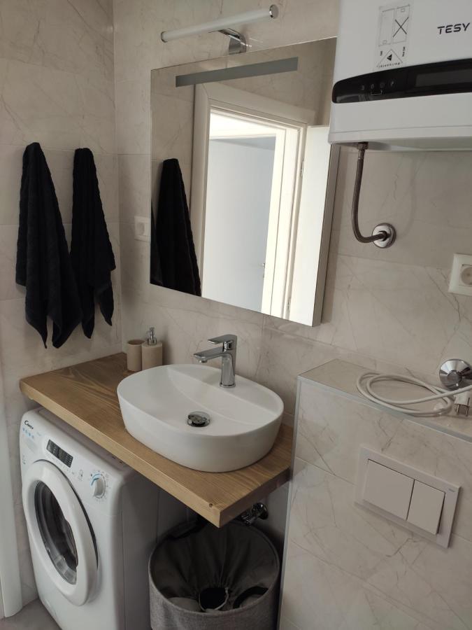 Apartmani Sara 2 Betina  Exteriér fotografie