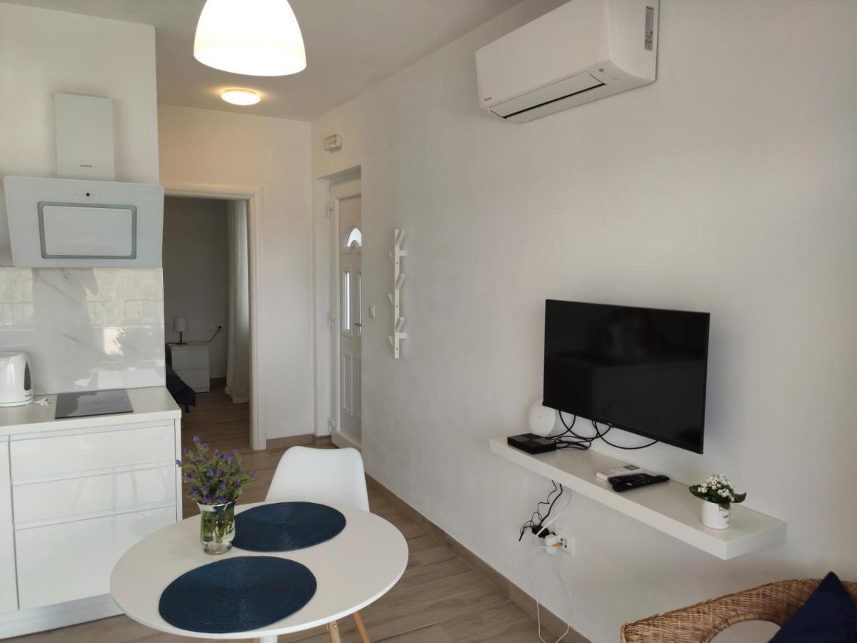 Apartmani Sara 2 Betina  Exteriér fotografie