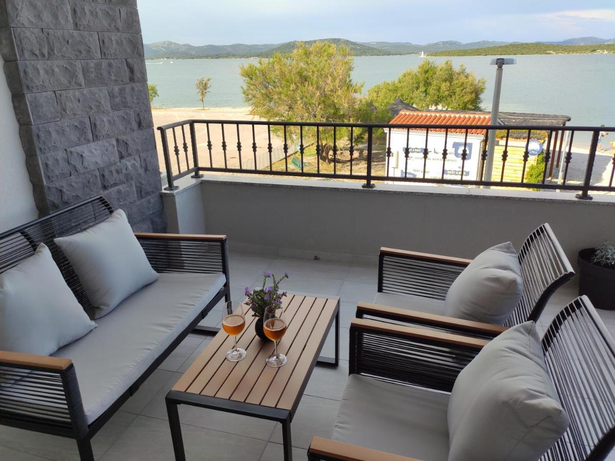 Apartmani Sara 2 Betina  Exteriér fotografie