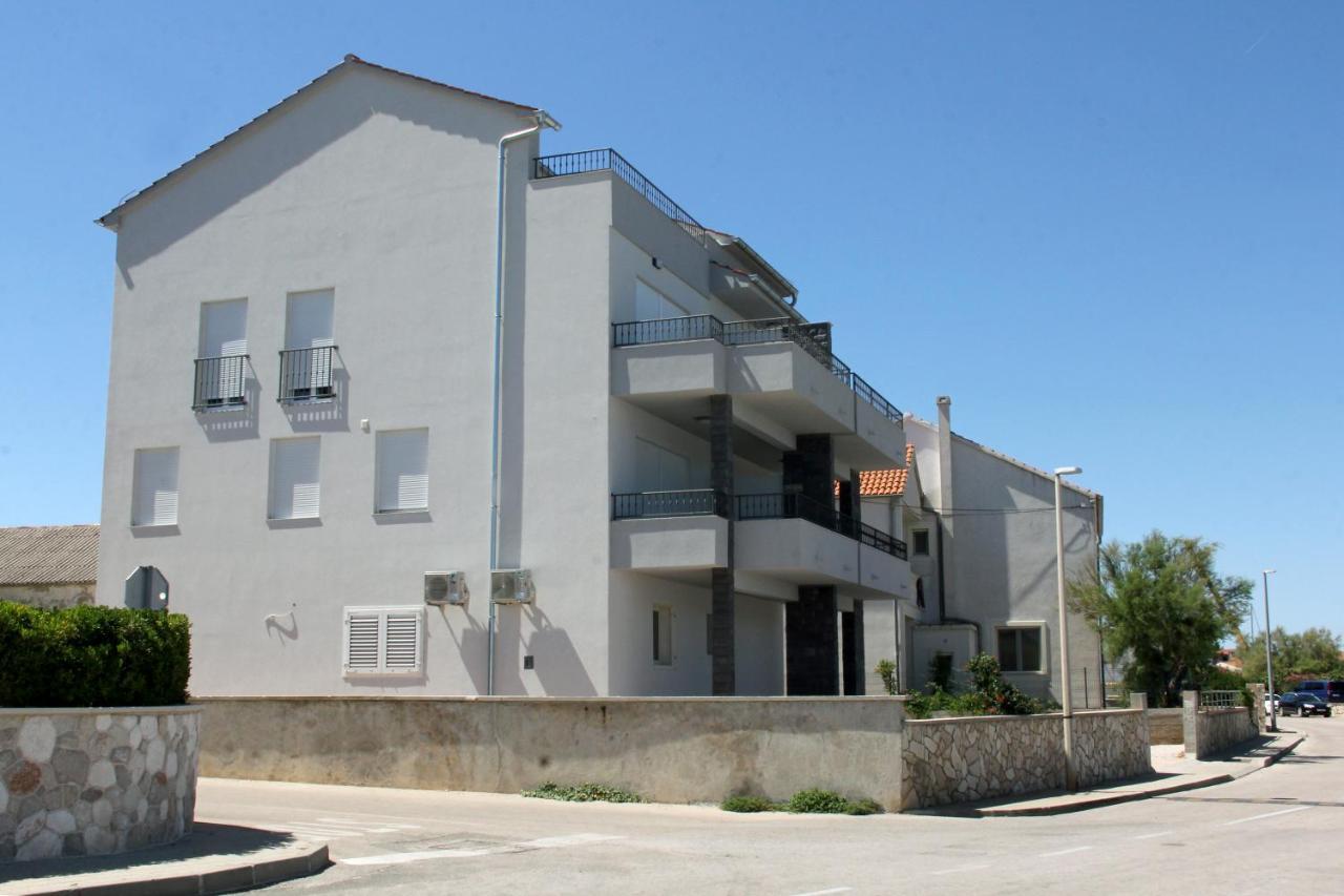 Apartmani Sara 2 Betina  Exteriér fotografie
